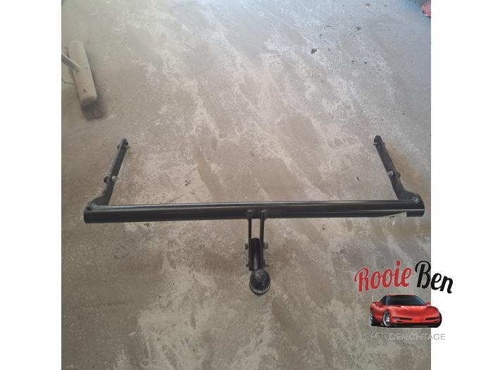 Dragkrok från en Skoda Fabia III Combi (NJ5) 1.0 TSI 12V 2019