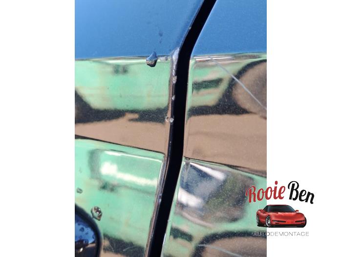 Dörr, 4-dörrars, vänster fram från en Skoda Fabia III Combi (NJ5) 1.0 TSI 12V 2019