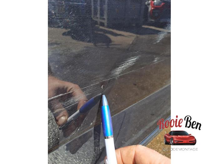 Bakdörr, 4-dörrars, höger från en Skoda Fabia III Combi (NJ5) 1.0 TSI 12V 2019