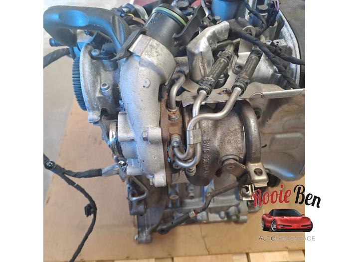 Motor från en Skoda Fabia III Combi (NJ5) 1.0 TSI 12V 2019