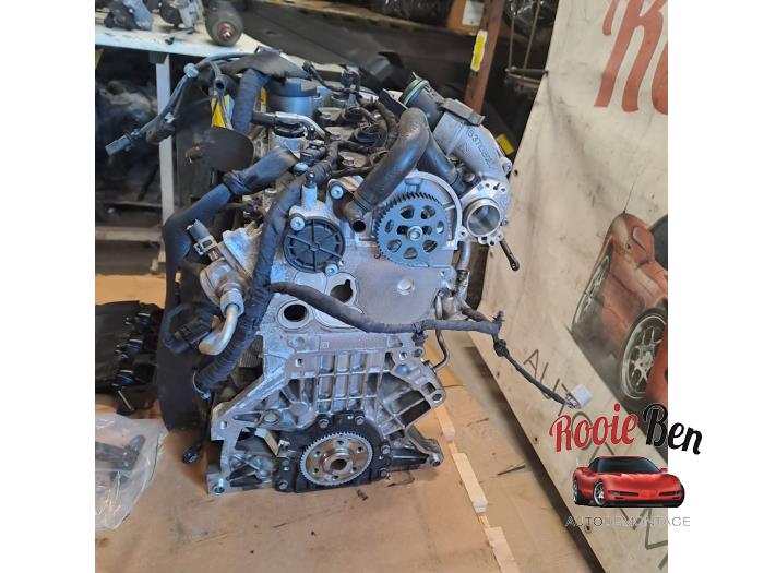 Motor från en Skoda Fabia III Combi (NJ5) 1.0 TSI 12V 2019
