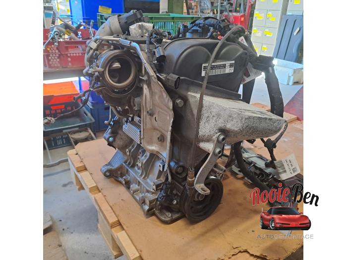 Motor från en Skoda Fabia III Combi (NJ5) 1.0 TSI 12V 2019