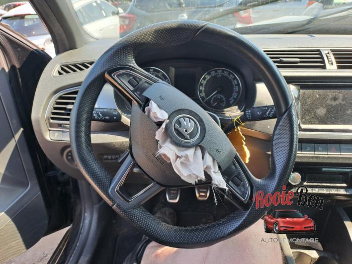 Ratt från en Skoda Fabia III Combi (NJ5) 1.0 TSI 12V 2019
