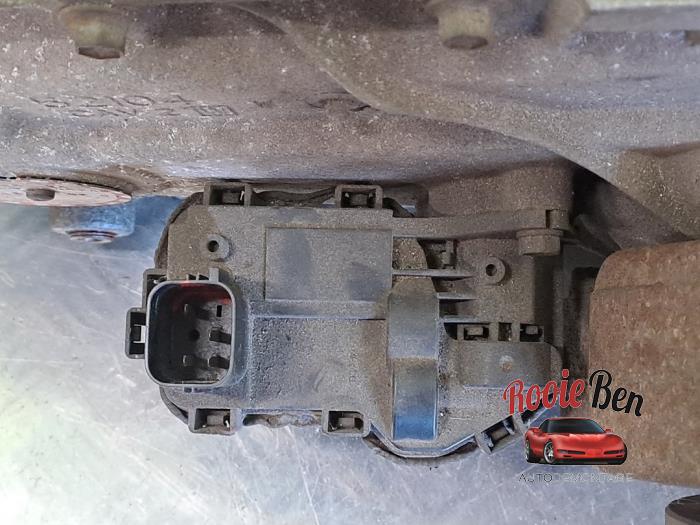 Tussenbak 4x4 van een Dodge Nitro 2.8 CRD 16V 4x2 2008