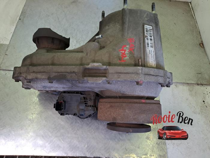 Tussenbak 4x4 van een Dodge Nitro 2.8 CRD 16V 4x2 2008