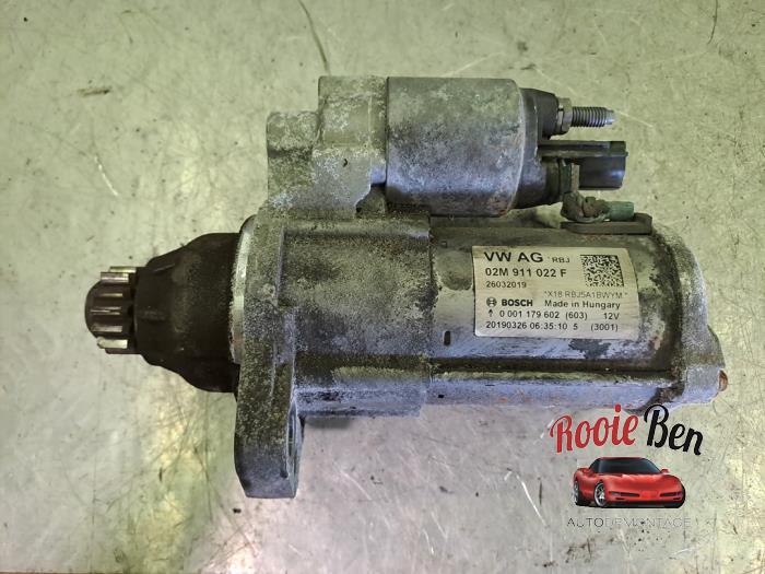 Startmotor från en Skoda Fabia III Combi (NJ5) 1.0 TSI 12V 2019