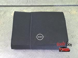 Begagnade Instruktionsbok Nissan Townstar 1.3 TCE 130 16V Pris på förfrågan erbjuds av Rooie Ben autodemontage