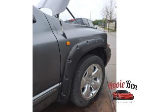 Gebruikte Scherm rechts-voor Dodge Ram 1500 (DR/DH/D1/DC/DM) 5.7 V8 Hemi 1500 4x2 Prijs op aanvraag aangeboden door Rooie Ben autodemontage