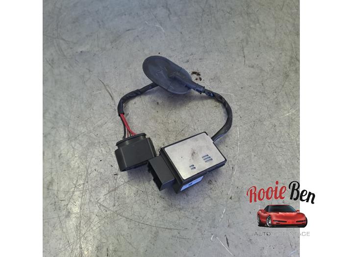 ADM-bränslemodul från en Skoda Fabia III Combi (NJ5) 1.0 TSI 12V 2019