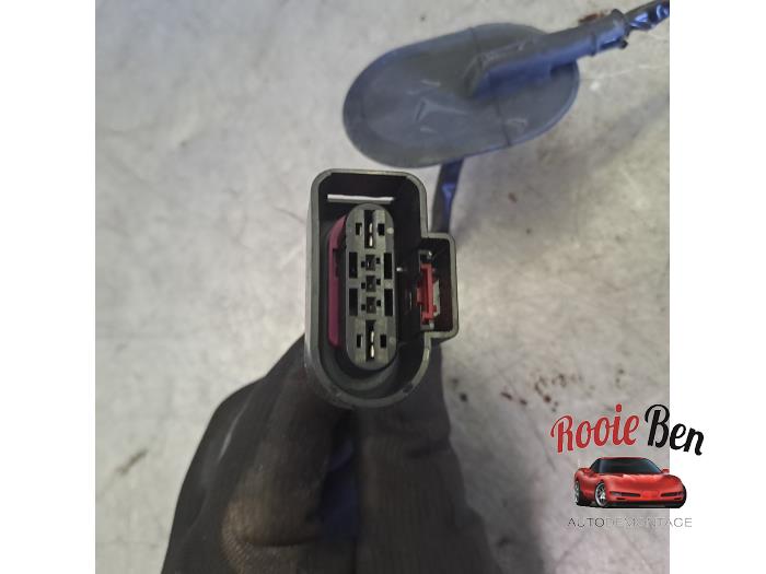 ADM-bränslemodul från en Skoda Fabia III Combi (NJ5) 1.0 TSI 12V 2019