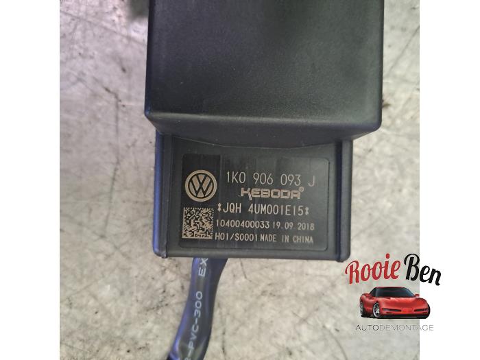 ADM-bränslemodul från en Skoda Fabia III Combi (NJ5) 1.0 TSI 12V 2019