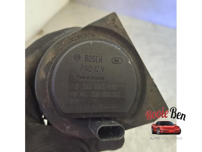 Vattenpump från en Skoda Fabia III Combi (NJ5) 1.0 TSI 12V 2019