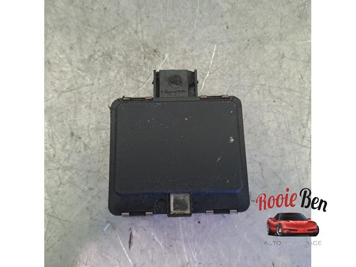 Farthållarsensor från en Skoda Fabia III Combi (NJ5) 1.0 TSI 12V 2019