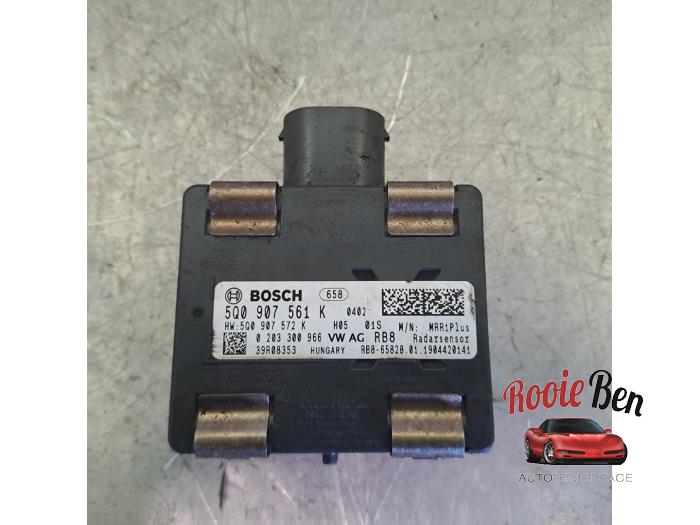 Farthållarsensor från en Skoda Fabia III Combi (NJ5) 1.0 TSI 12V 2019