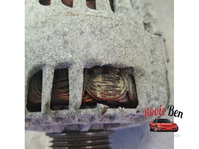 Dynamo från en Skoda Fabia III Combi (NJ5) 1.0 TSI 12V 2019