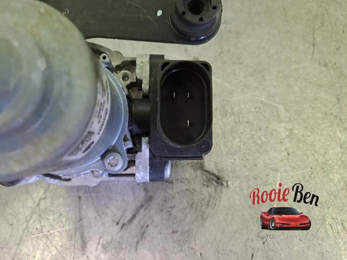 Vakuumpump (bensin) från en Skoda Fabia III Combi (NJ5) 1.0 TSI 12V 2019