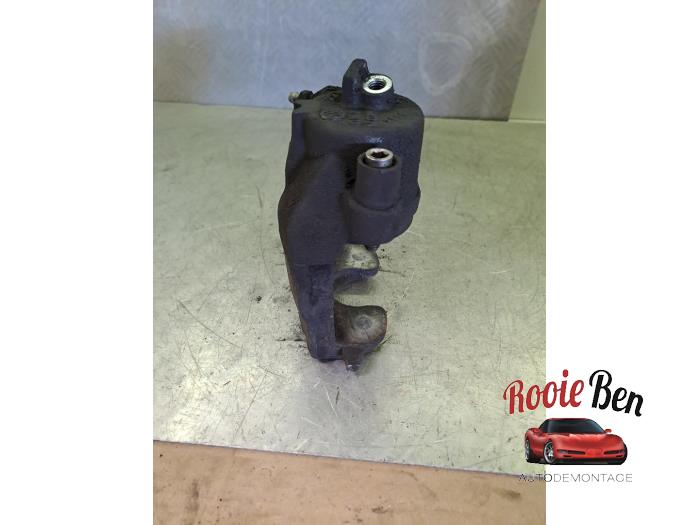 Främre bromsok, höger från en Skoda Fabia III Combi (NJ5) 1.0 TSI 12V 2019