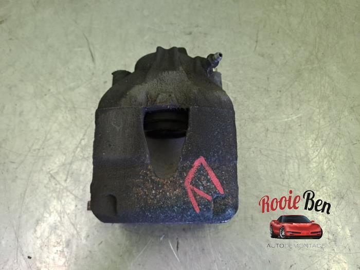 Främre bromsok, vänster från en Skoda Fabia III Combi (NJ5) 1.0 TSI 12V 2019