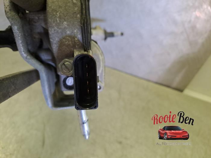 Torkarmotor + mekanism från en Skoda Fabia III Combi (NJ5) 1.0 TSI 12V 2019