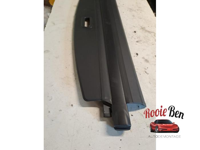 Skydd, bagageutrymme från en Skoda Fabia III Combi (NJ5) 1.0 TSI 12V 2019