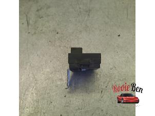 Gebruikte Immobiliser module Hyundai i20 1.2i 16V Prijs op aanvraag aangeboden door Rooie Ben autodemontage