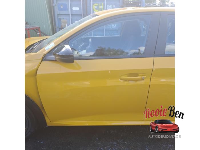 Dörr, 4-dörrars, vänster fram från en Peugeot 208 II (UB/UH/UP) e-208 50 kWh 2022