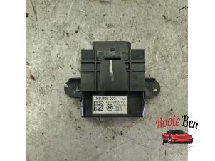 Begagnade Elektrisk bränslemodul Volkswagen Sharan (7N) 2.0 TDI 16V Pris på förfrågan erbjuds av Rooie Ben autodemontage