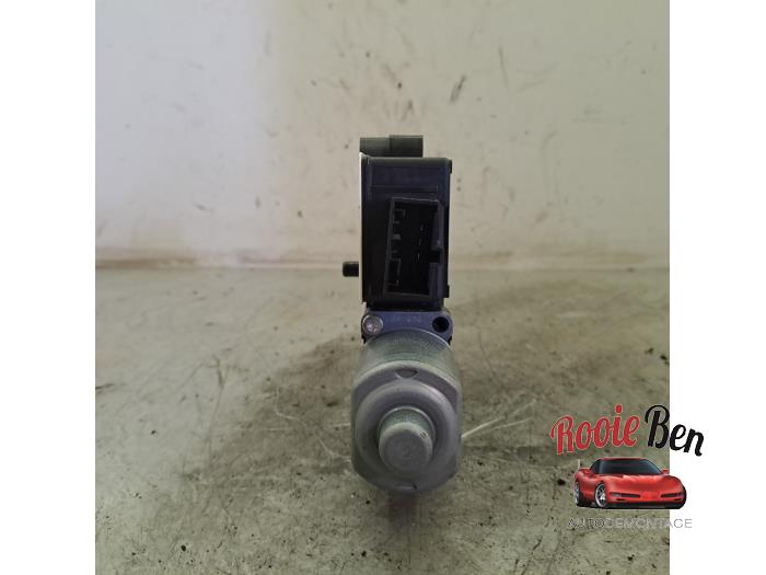 Motor, dörrfönster från en Skoda Fabia III Combi (NJ5) 1.0 TSI 12V 2019