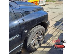 Gebruikte Scherm rechts-voor Dodge Ram 1500 (DR/DH/D1/DC/DM) 5.7 V8 Hemi 1500 4x4 Prijs op aanvraag aangeboden door Rooie Ben autodemontage