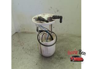 Gebruikte Brandstofpomp Elektrisch Suzuki Grand Vitara II (JT) 2.0 16V Prijs op aanvraag aangeboden door Rooie Ben autodemontage