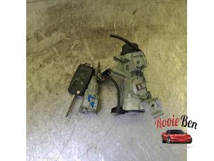 Gebruikte Kontaktslot + Sleutel Volkswagen Tiguan (5N1/2) 1.4 TSI 16V 4Motion Prijs op aanvraag aangeboden door Rooie Ben autodemontage