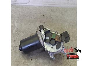 Begagnade Främre torkarmotor Mercedes B (W245) 2.0 B-200 CDI 16V Pris på förfrågan erbjuds av Rooie Ben autodemontage