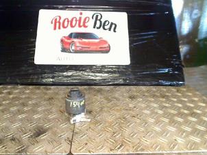 Begagnade EGR-ventil Cadillac Seville (K-body) 4.6 SLS/North Star V8 32V Pris € 50,00 Marginaltabell erbjuds av Rooie Ben autodemontage