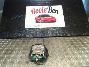 Begagnade Radioförstärkare Cadillac Seville Pris € 100,00 Marginaltabell erbjuds av Rooie Ben autodemontage