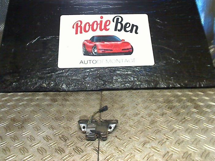 Låsspärr, baklucka från en Cadillac Seville 1992