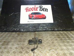 Begagnade Låsspärr, baklucka Cadillac Seville Pris € 30,00 Marginaltabell erbjuds av Rooie Ben autodemontage