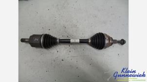 Begagnade Drivaxel, vänster fram Volkswagen Golf Pris € 85,00 Marginaltabell erbjuds av Klein Gunnewiek Autodemontage & Motorentechniek