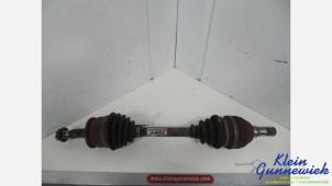 Gebruikte Aandrijfas links-voor Opel Astra Prijs € 61,00 Margeregeling aangeboden door Klein Gunnewiek Autodemontage & Motorentechniek