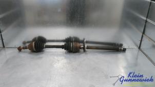 Begagnade Drivaxel, höger fram Opel Astra Pris € 29,00 Marginaltabell erbjuds av Klein Gunnewiek Autodemontage & Motorentechniek
