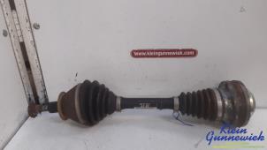 Gebruikte Aandrijfas links-voor Volkswagen Polo Prijs € 61,00 Margeregeling aangeboden door Klein Gunnewiek Autodemontage & Motorentechniek