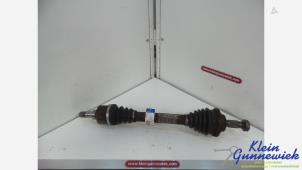 Gebruikte Aandrijfas links-voor Peugeot 206 Prijs € 45,00 Margeregeling aangeboden door Klein Gunnewiek Autodemontage & Motorentechniek