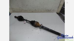 Begagnade Drivaxel, höger fram Opel Astra Pris € 29,00 Marginaltabell erbjuds av Klein Gunnewiek Autodemontage & Motorentechniek