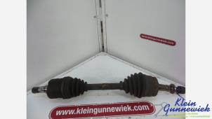 Używane Os napedowa lewy przód Opel Meriva Cena € 35,00 Procedura marży oferowane przez Klein Gunnewiek Autodemontage & Motorentechniek