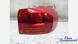 Gebruikte Achterlicht rechts Volkswagen Tiguan Prijs € 50,00 Margeregeling aangeboden door Klein Gunnewiek Autodemontage & Motorentechniek