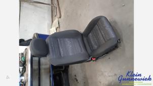Begagnade Säte, vänster Opel Meriva Pris € 110,00 Marginaltabell erbjuds av Klein Gunnewiek Autodemontage & Motorentechniek