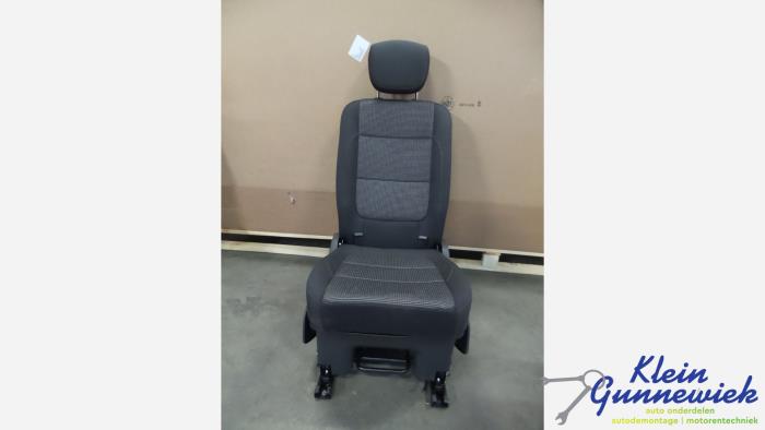 Stoel achter van een Volkswagen Sharan 2013
