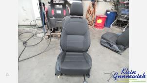 Gebruikte Stoel rechts Skoda Superb Prijs € 175,00 Margeregeling aangeboden door Klein Gunnewiek Autodemontage & Motorentechniek