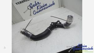 Begagnade Laddluftkylarrör Renault Clio Pris € 75,00 Marginaltabell erbjuds av Klein Gunnewiek Autodemontage & Motorentechniek