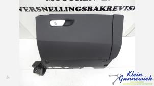 Begagnade Handskfack Audi Q7 Pris € 85,00 Marginaltabell erbjuds av Klein Gunnewiek Autodemontage & Motorentechniek