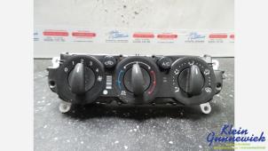 Begagnade Värmekontrollpanel Ford Focus Pris € 70,00 Marginaltabell erbjuds av Klein Gunnewiek Autodemontage & Motorentechniek